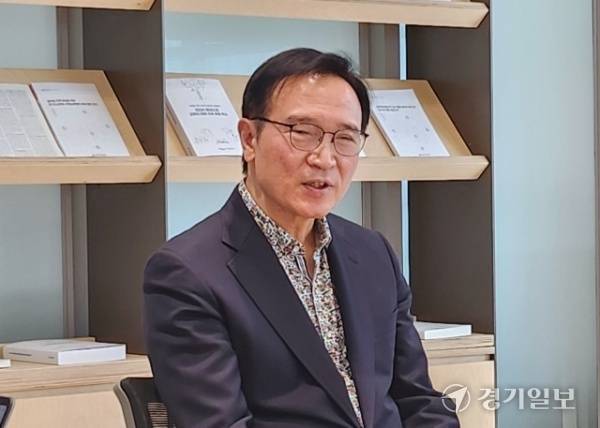 임태희 경기도교육감이 12일 경기도교육청 남부청사에서 ‘미래 대입개혁 4자 실무협의체’ 구성을 제안했다. 박화선기자