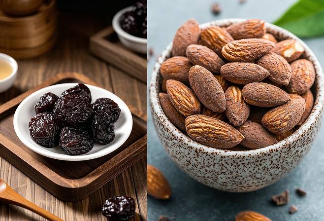 식이섬유가 많은 푸룬(왼쪽), 아몬드 [123RF]