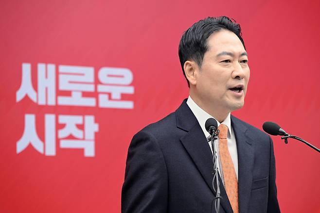 장동혁 국민의힘 대표가 1월7일 서울 여의도 국민의힘 당사에서 긴급 기자회견을 열고 당 쇄신안을 발표하고 있다. ⓒ시사저널 이종현