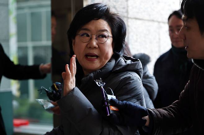 이혜훈 기획예산처 장관 후보자가 1월8일 서울 중구 예금보험공사에 마련된 인사청문회 준비 사무실로 출근하며 취재진의 질문에 답하고 있다. ⓒ연합뉴스