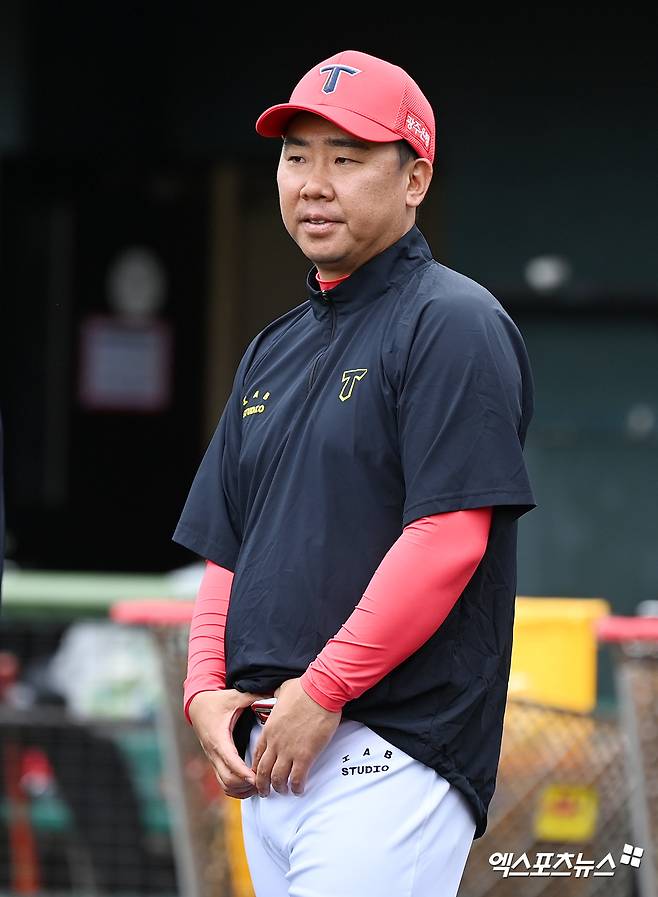 KIA 타이거즈가 2026시즌을 대비한 스프링캠프에 나선다. 지난해 미국 캘리포니아주 어바인에서 1차 캠프를 진행했던 KIA는 올해 일본 외딴섬 아마미오시마에서 1차 캠프를 진행한다. KIA는 아마미오시마에서 강한 강도의 훈련을 소화한 뒤 2월 중순 일본 오키나와로 이동해 실전 경기 위주의 2차 캠프를 진행할 예정이다. 엑스포츠뉴스 DB