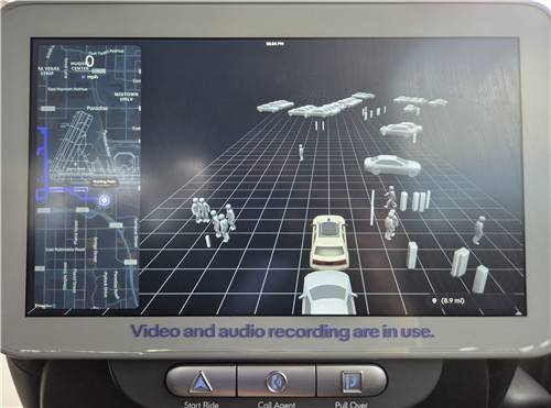 모셔널 승객용 디스플레이  [촬영 홍규빈]