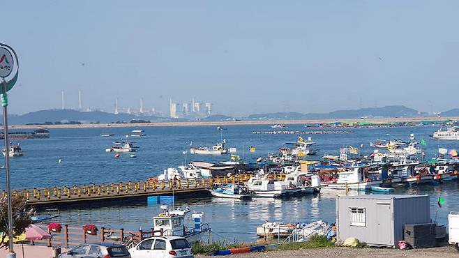 서산 대산 삼길포항 주변 경관(사진=서산시 제공)