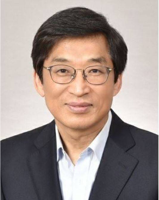 오철환 전 대구시의원, 소설가