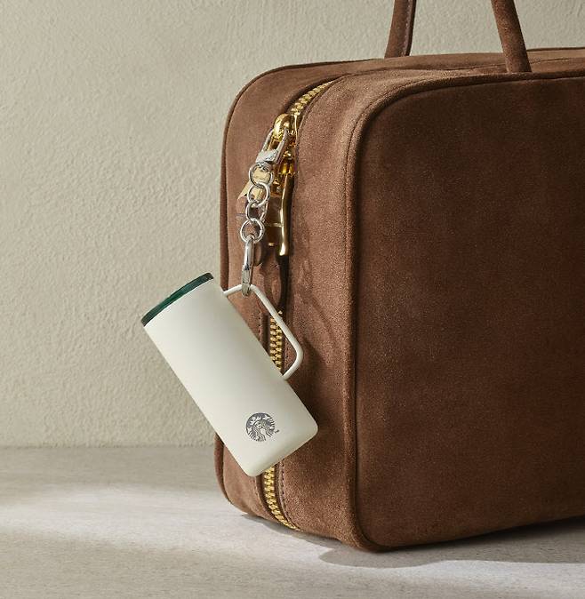 이달 16일 재출시하는 스타벅스 ‘시그니처 미니어처 텀블러 키링’