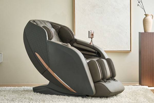 오는 19일까지 코지마가 고객의 새해 건강관리 실천을 응원하고자 코지마 공식 자사몰에서 인기 안마의자 9종의 리퍼브 상품을 최대 58% 할인하는 '안마의자 재탄생전'을 진행한다.(코지마 안마의자 _아르코). /사진=코지마