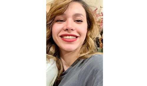 노르웨이에 기반을 둔 인권단체 이란인권(IHR)은 11일(현지시간) 23세 대학생 루비나 아미니안이 테헤란에서 열린 반정부 시위 도중 지근거리에서 뒤통수에 총을 맞고 숨졌다고 밝혔다. [IHR 홈페이지 캡처]