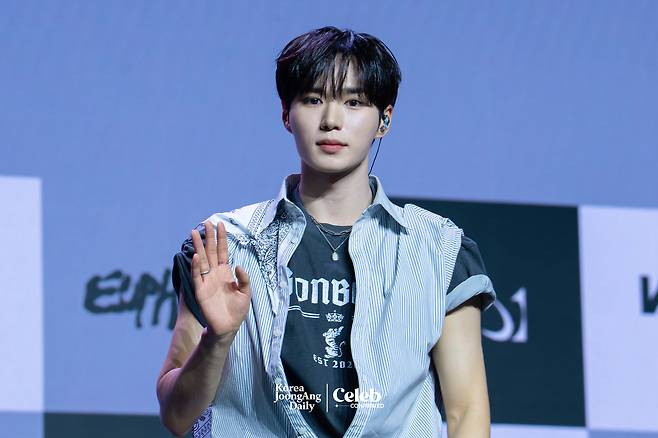 Alpha Drive One’s Junseo poses for photos during a showcase for the release of the group’s first EP, ″Euphoria,″ at Blue Square in central Seoul on Jan. 12. [DANIELA GONZALEZ PEREZ]