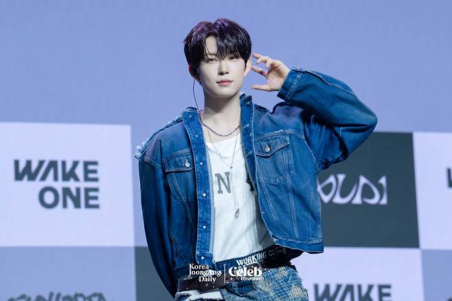 Alpha Drive One’s Geonwoo poses for photos during a showcase for the release of the group’s first EP, ″Euphoria,″ at Blue Square in central Seoul on Jan. 12. [DANIELA GONZALEZ PEREZ]