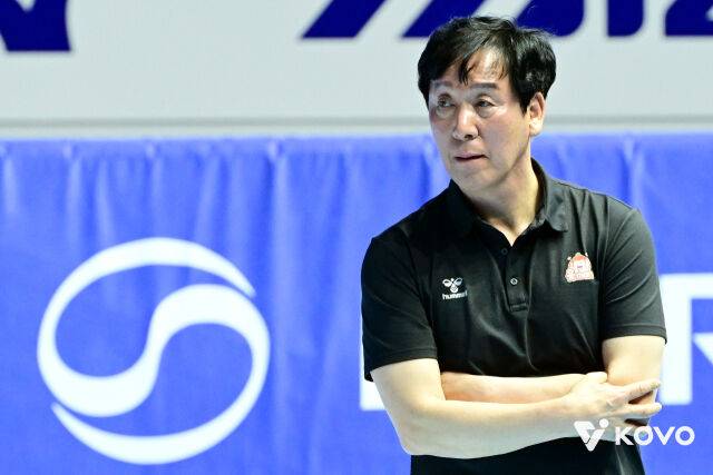 속공 토스 오늘처럼만 해준다면... 사령탑도 주전 세터에 엄지척! '선두 싸움' 현대캐피탈-대한항공 연파하며 4위 추격 [MD인천]