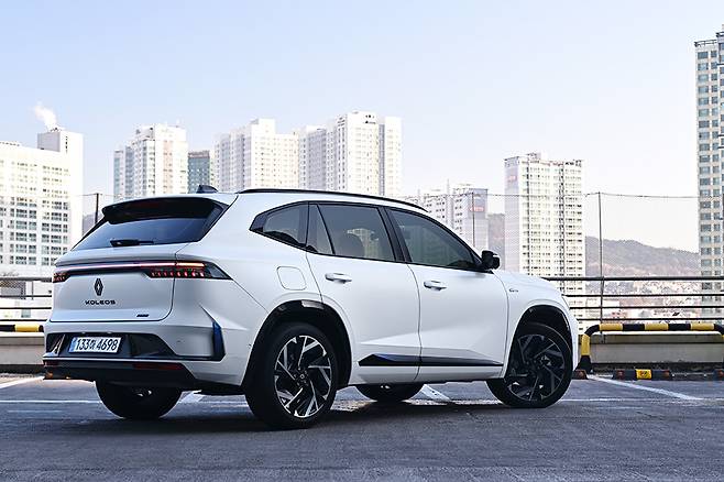 르노코리아 그랑 콜레오스 하이브리드 E-테크 에스프리 알핀. 사진: 김학수 기자