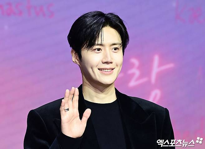 '이사통' 김선호, 5년만 로코 컴백…대체불가한 배우 극찬 (엑's 현장)[종합]