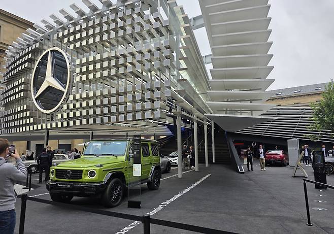 메르세데스-벤츠가 아시아 주요 시장 공급망 협업을 강화하기 위한 핵심 거점으로 '아시아-태평양 지역 구매 및 협력사 품질관리 조직을 서울에 신설했다.