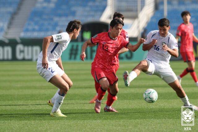 U-23팀에서 없어야 할 문제 노출, 최근 몇 년 사이 최악의 경기…우즈베키스탄전 완패에 이영표 분노