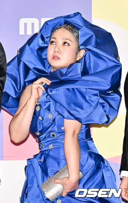 [OSEN=박준형 기자] 29일 오후 서울 상암동 상암 MBC에서 2023 방송연예대상 시상식이 진행됐다.나혼자 산다 박나래가 포즈를 취하고 있다.   2023.12.29 / soul1014@osen.co.kr