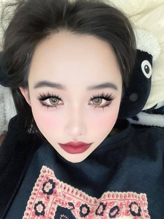 '2NE1 활동중단' 박봄, 치료 전념 중 밝은 근황..언니 잘 지내요? [핫피플]