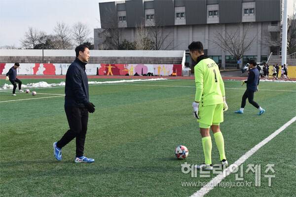 지난해 열린 그라운드 N 스토브리그 in 제주 레전드 클래스. ⓒ헤드라인제주