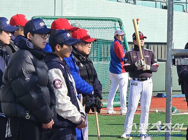 멀티가 필요해 김동엽 국해성 공민규도 탈락? '35명의 압박' 뺄셈 딜레마에 빠진 울산웨일즈