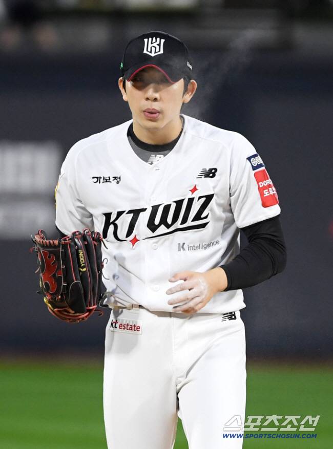 23일 수원KT위즈파크에서 열린 KBO리그 KT 위즈와 키움 히어로즈의 경기. KT 오원석이 역투하고 있다. 수원=박재만 기자 pjm@sportschosun.com/2025.09.23/
