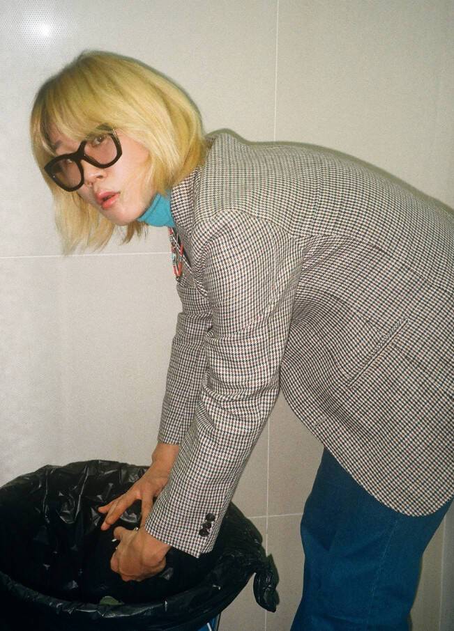 그룹 잔나비의 전 멤버 유영현이 지속적인 노력으로 학교폭력 피해자와 화해했다. /유영현 소셜 미디어