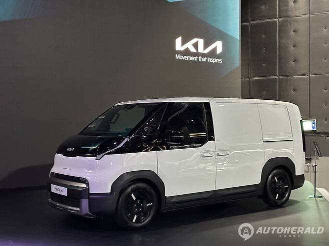 업계에서는 PV5 라이트 캠퍼가 단일 차종을 넘어, 전동화 기반 이동형 생활 공간이라는 PBV 개념을 국내 시장에 본격적으로 안착시키는 시험대가 될 것으로 보고 있다(오토헤럴드 김훈기 기자)