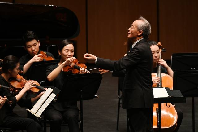 지휘자 금난새. 대구문화예술회관 제공
