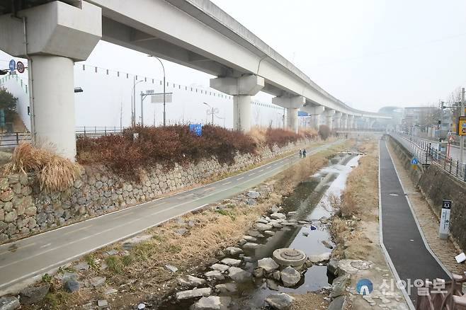 용인 푸르지오 클루센트 사업지 앞 '금학천'. (사진=천동환 기자)