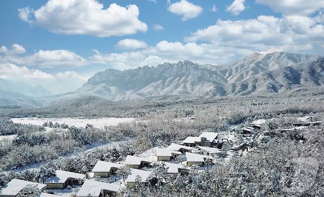 켄싱턴리조트 설악밸리의 설경(이랜드파크 제공)