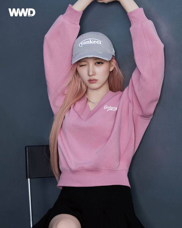 그룹 아이브 멤버 가을 화보 / WWD 코리아