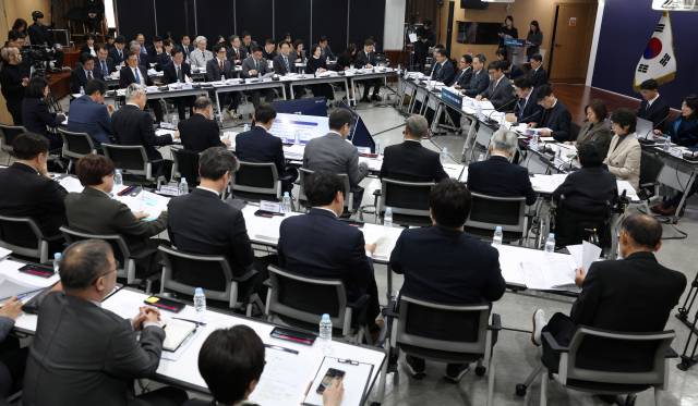 최휘영 문화체육관광부 장관이 14일 서울 중구 CKL기업지원센터에서 열린 문화체육관광부 소속·공공기관 2차 업무보고에서 모두 발언하고 있다. 사진 제공=문화체육관광부