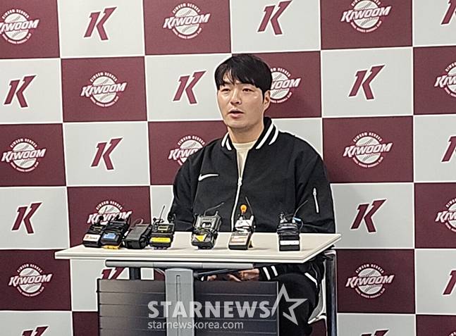 15일 고척스카이돔에서 열린 기자회견에서 답변하고 있는 박병호. /사진=박수진 기자