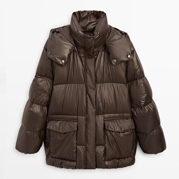 샤이니한 소재가 돋보이는 브라운 다운 재킷 35만9천원 마시모두띠