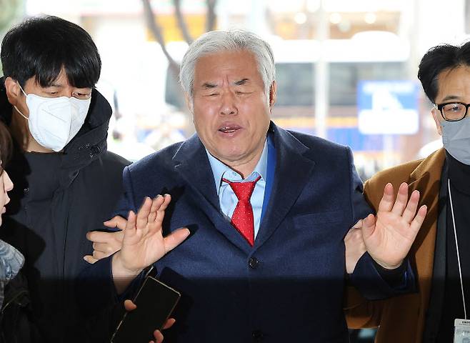 사랑제일교회 전광훈 목사가 15일 서울서부지방법원에서 열린 구속적부심 심문에 출석하고 있다.(사진=연합뉴스)