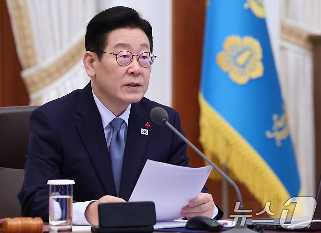 이재명 대통령이 15일 청와대에서 열린 수석보좌관회의에서 발언하고 있다. 2026.1.15/뉴스1 ⓒ News1 이재명 기자