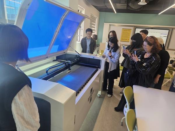 신갈중학교에 마련된 3D 프린터 기기. /신갈중 제공