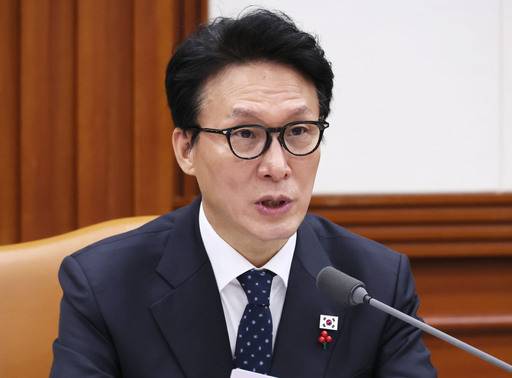 김민석 국무총리가 15일 서울 종로구 정부서울청사에서 열린 국가정책조정회의에서 발언하고 있다. /연합뉴스
