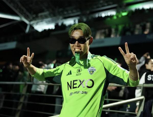 출처=송민규 인스타그램