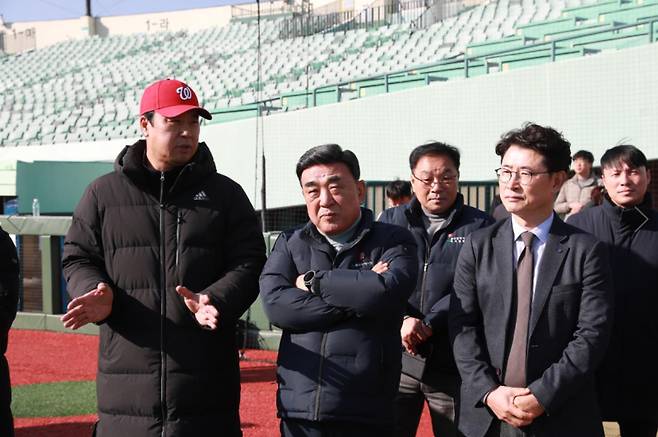 '외국인 타자 1명 간다' 울산 웨일즈 부족한 9명 어떻게 채우나 [IS 포커스]