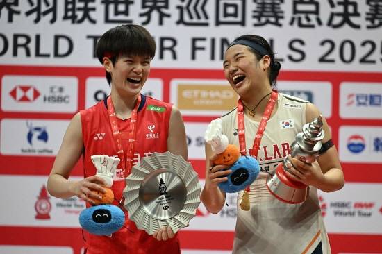 '세계 1위' 안세영, '2위' 中 왕즈이 치욕의 10연패 안기나…오후 3시 인도 오픈 결승서 격돌