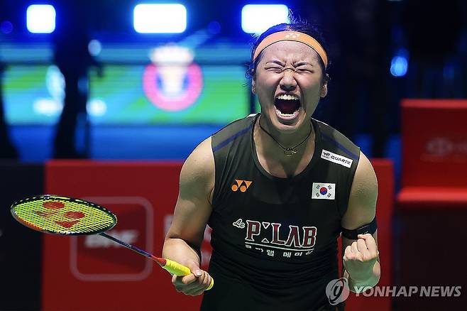 배드민턴 '세계 최강' 안세영, 2주 연속 금빛 스매시