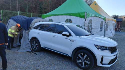 ◇지난해 11월18일 오후 2시36분께 태백시 혈동 태백산 유일사 탐방로 입구 주차장에서 차박 캠핑을 하던 40·50대 부부가 숨진 채 발견됐다. 사진=강원특별자치도소방본부 제공