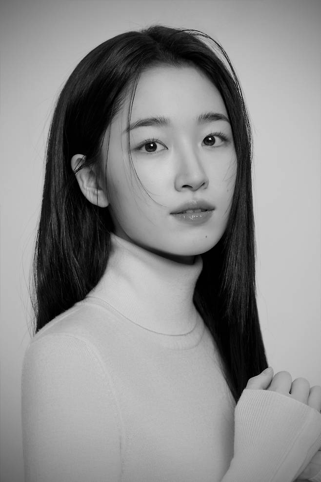 원지안 / 흰엔터테인먼트