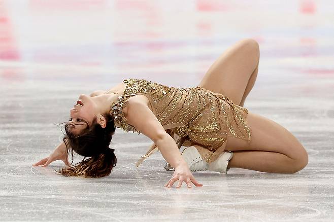 지난 6일 일본에서 열린 피겨 그랑프리 파이널 여자 싱글을 제패한 알리사 리우. AFP=연합뉴스