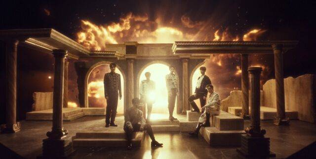 그룹 엑소 '크라운' 뮤직비디오/SM엔터테인먼트