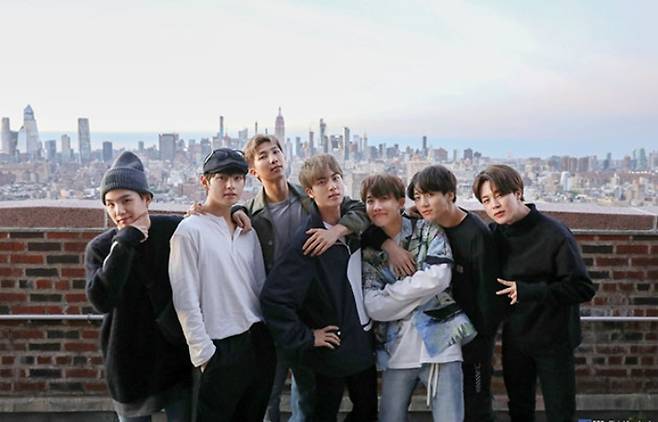 방탄소년단 공식 페이스북 캡처