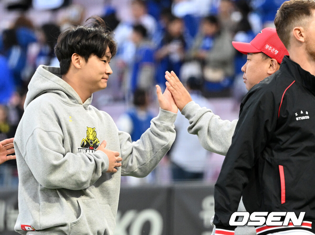 KIA 곽도규와 이범호 감독./OSEN DB