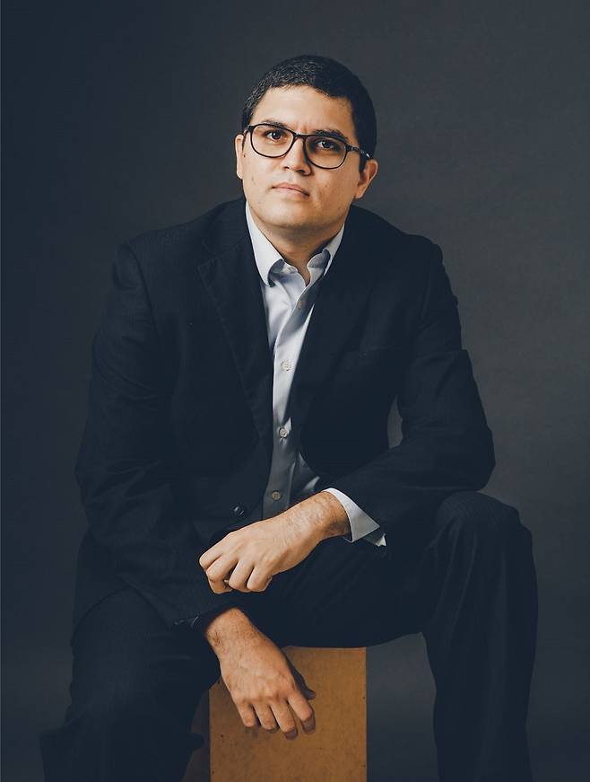 베네수엘라의 언론인이자 디지털 권리 활동가인 루이스 카를로스 디아스 씨. 그는 2019년 마두로 정권하에서 정치범으로 구금된 바 있다. ⓒ본인 제공