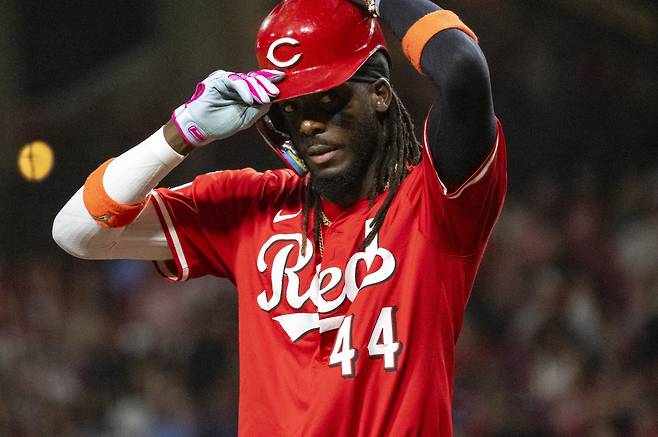 신시내티 엘리 델 라 크루스는 지난해 구단 연장 계약 제의를 거절했다. 10년 3319억 원을 거절한 만큼 그와 신시내티의 미래가 어떻게 될지 궁금하다. AP뉴시스