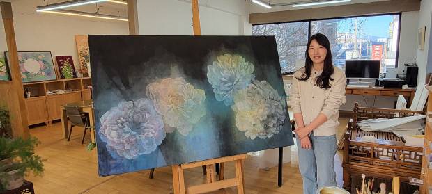 �λ꿡�� �¾ ���꿡�� ������ ��ġ�� ���ֿ��� Ȱ���ϴ� �ɴ��� �ѱ�ȭ���� �����θ� �ִ� �׸��� �׸��� �ʹ١��� �ߴ�. ��Ʋ���� ���̰������� ��� ���� �� �۰�.