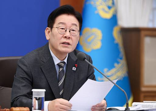 이재명 대통령이 20일 청와대에서 열린 국무회의에서 발언하고 있다. /연합뉴스 제공